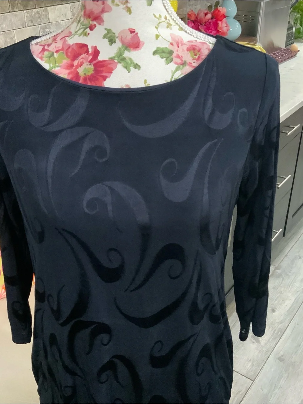 Chico’s Liquid Knit 3/4 Sleeve Tunic Top Black Size Small 4/6 Stretch Side Slit